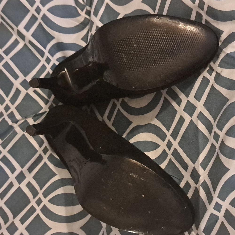 Shoes - Picture 3 of 3